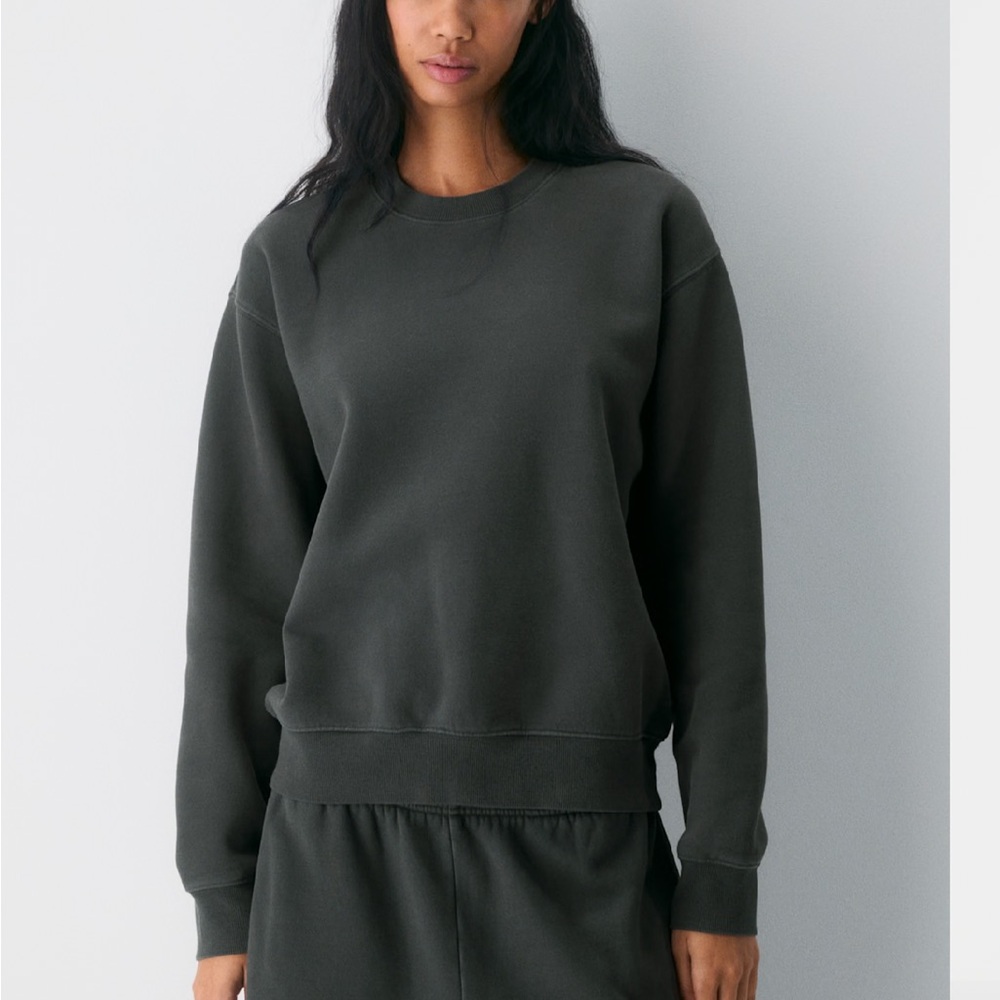 2 PIECE - WELL LOVED TNA cozy mega jogger and crewneck in charcoal